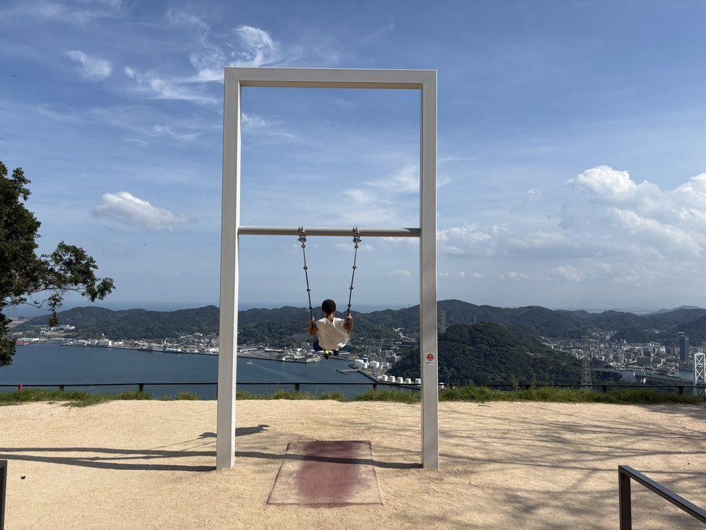 火の山公園のブランコ