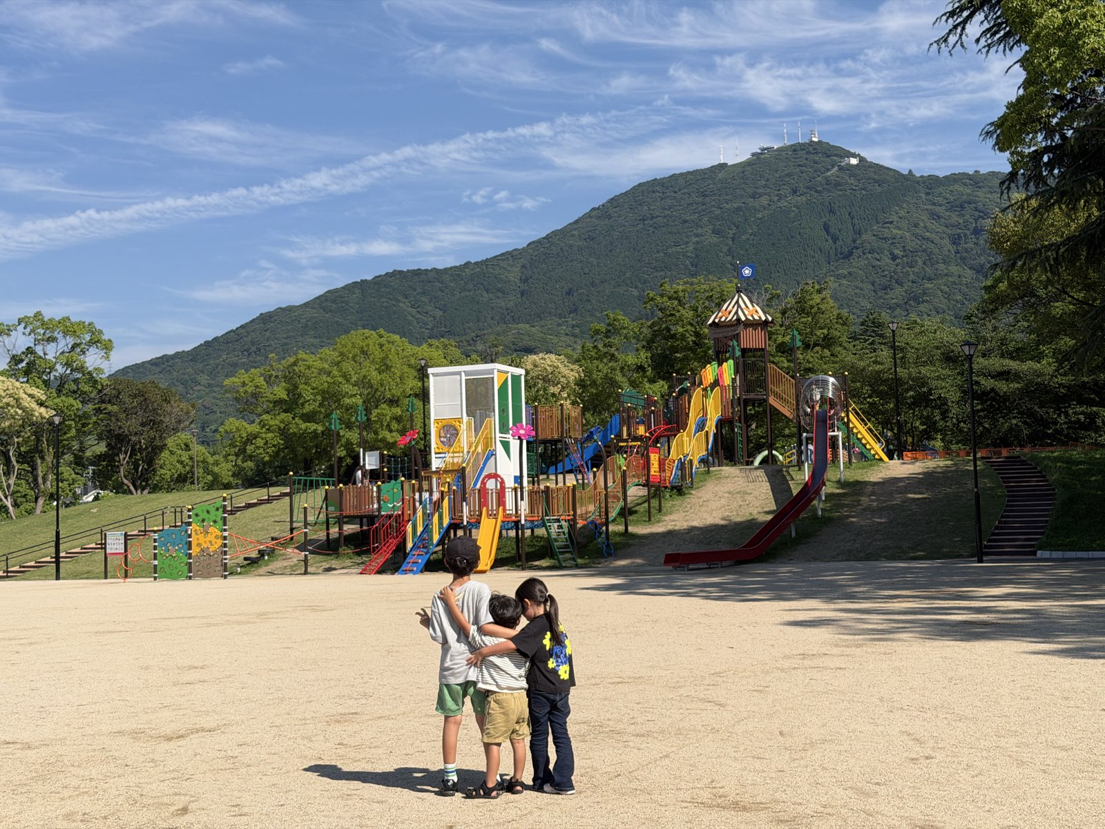 ”わんぱく広場”冒険の森の秘密基地